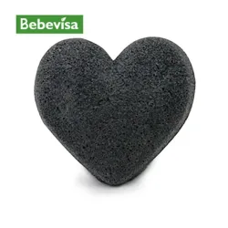 Bebevisa Gąbka Konjac do twarzy z dodatkiem węgla bambusowego SERCE
